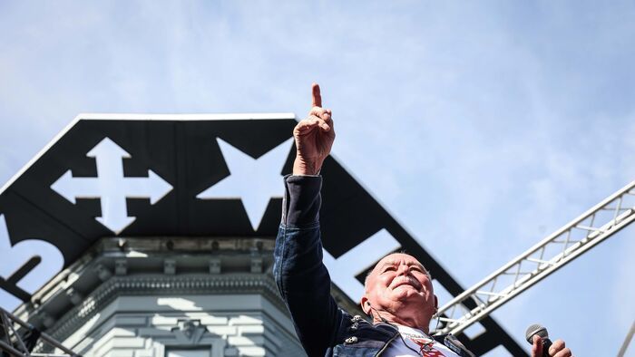 Terror Háza tüntetés Nagy Feró