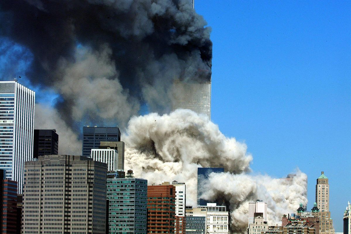 Füst borította be Manhattant a szeptember 11-i terrortámadást követően (Fotó: HENNY RAY ABRAMS / AFP)