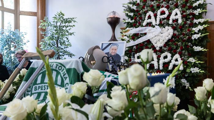 Deák Bill Gyula a magyar blueskirály temetése az Új Köztemetőben