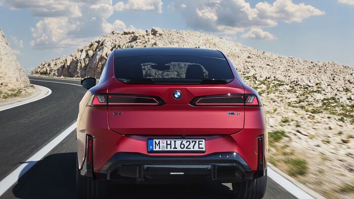 BMW ix4