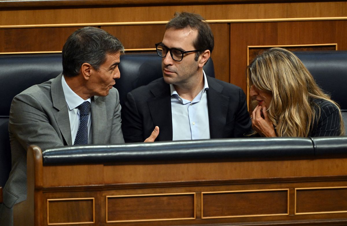 Pedro Sánchez baloldali kormánya minden eddiginél ingatagabb lábakon áll (Fotó: JAVIER SORIANO / AFP)