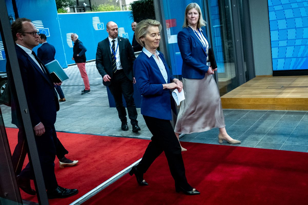 Nagy pácban van az Ursula von der Leyen vezette Európai Bizottság a Tisza-kormány miatt (Fotó: MARTIN BERTRAND / Hans Lucas)