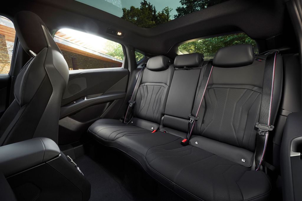 BMW ix4