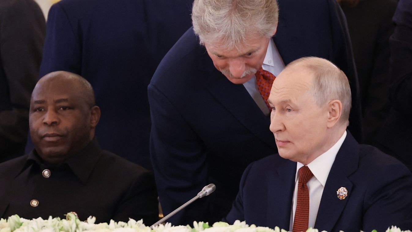 Dmitrij Peszkov, Vlagyimir Putyin szóvivője szerint fel sem merült Európa bevonása a béketárgyalásokba