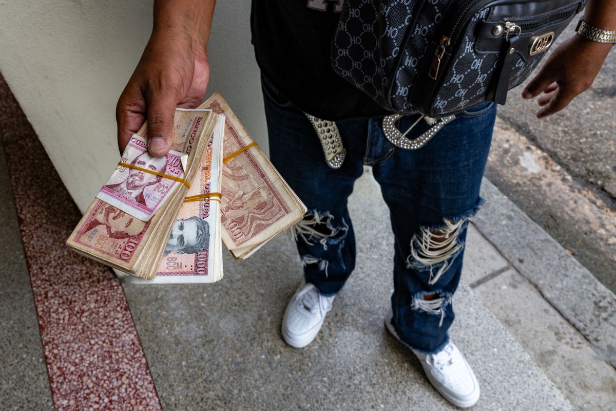 A legtöbb helyen még mindig biztonságot ad a készpénz léte (Fotó: PABLO MIRANZO / ANADOLU)