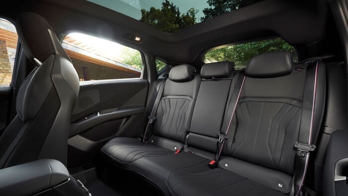BMW ix4